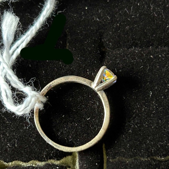 TANZANITE ROUND STERLING SILVER RING, LADIES SZ 6, TANZANITE CHANGES COLOURS, - Picture 2 of 3